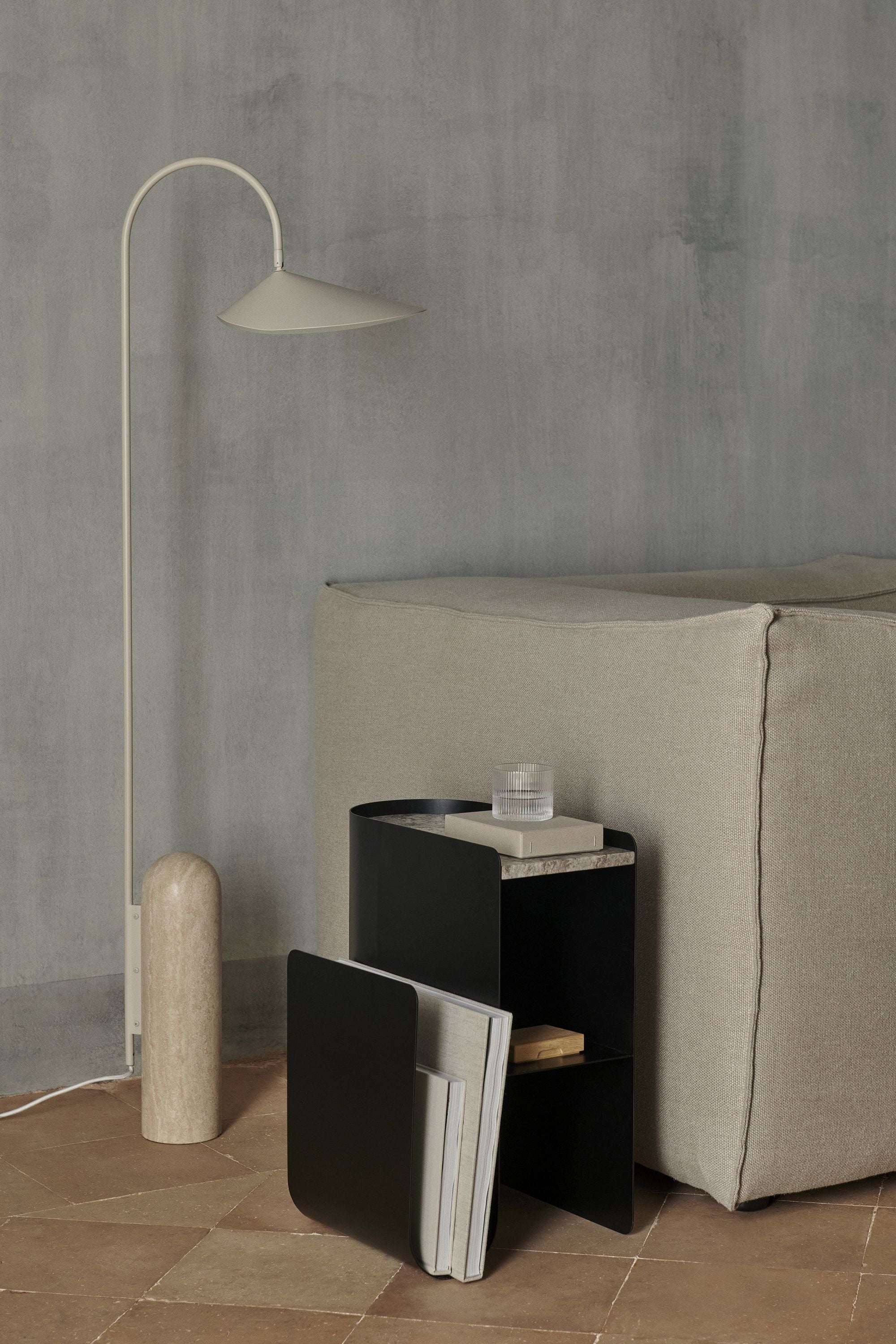 Ferm Living Vault Side Table, schwarz