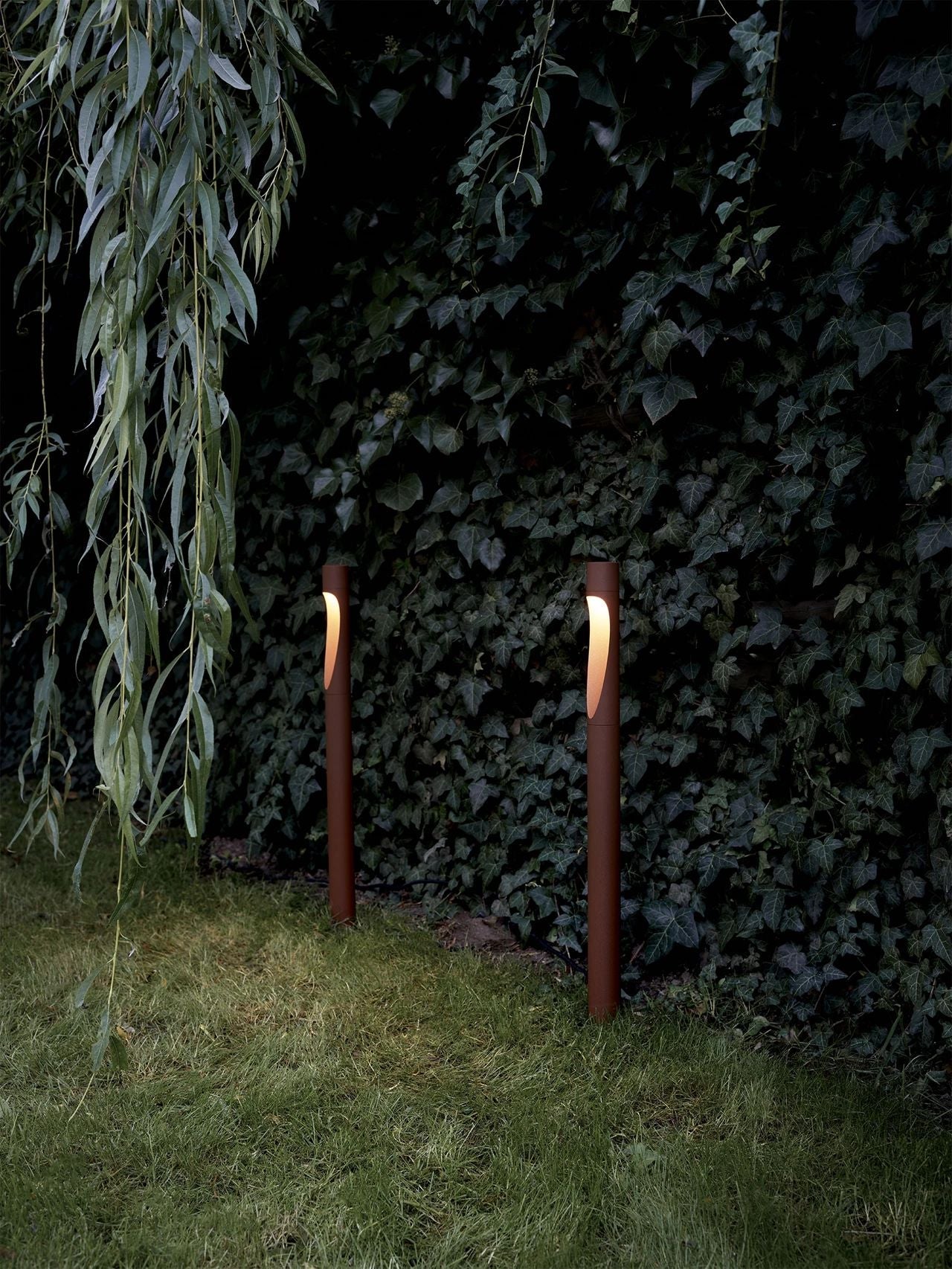 Louis Poulsen Flindt Garden Bollard LED 2700 K 6.5 W Spike con adaptador Long, Corten