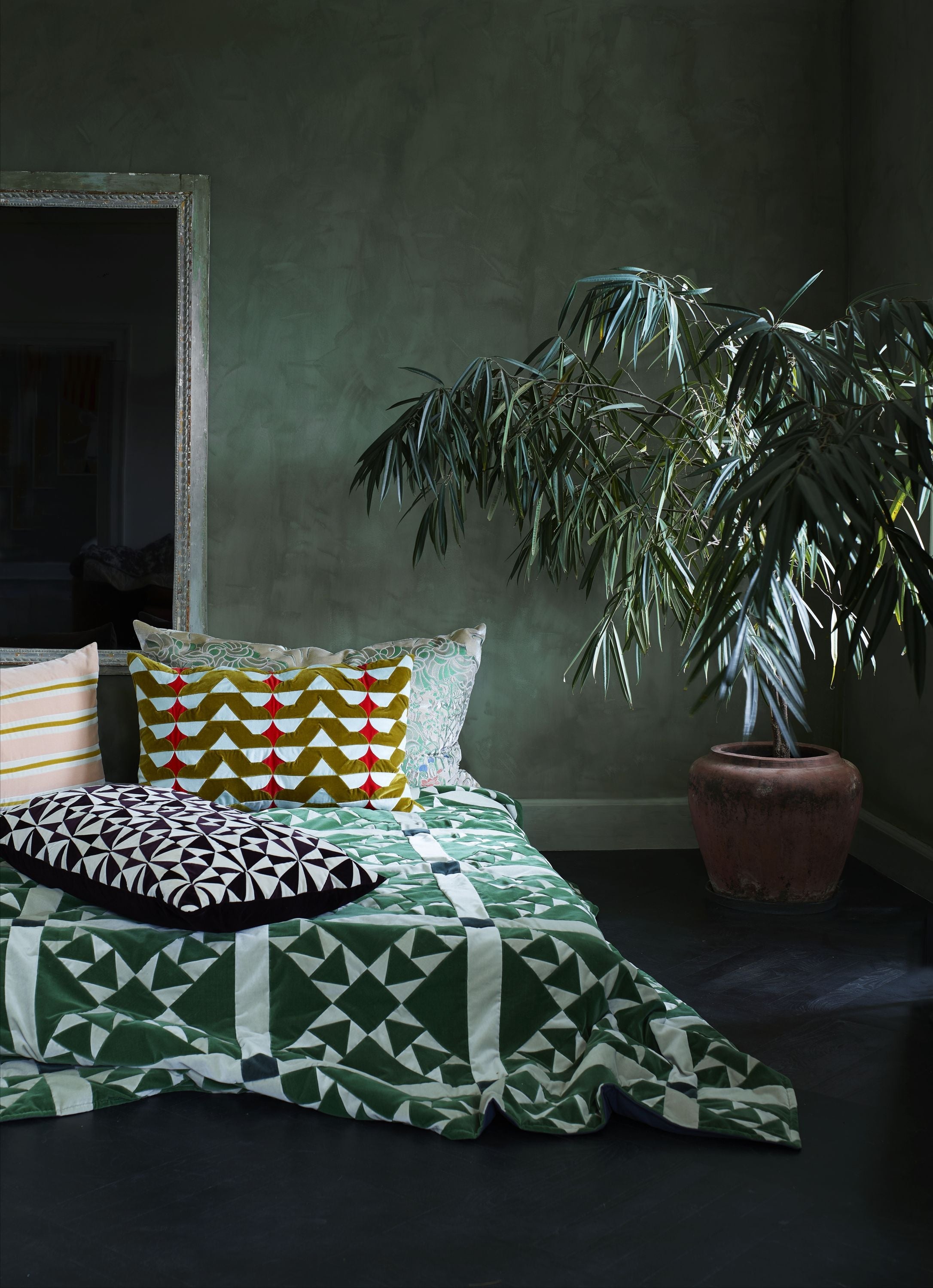 Christina Lundsteen Nellie Cushion 40x70 cm, hojas/lavanda