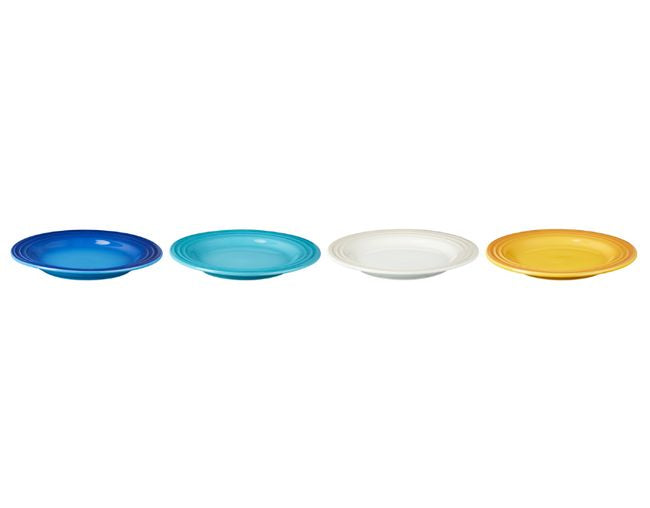Le Creuset Rivieira Collection Set With 4 Plates